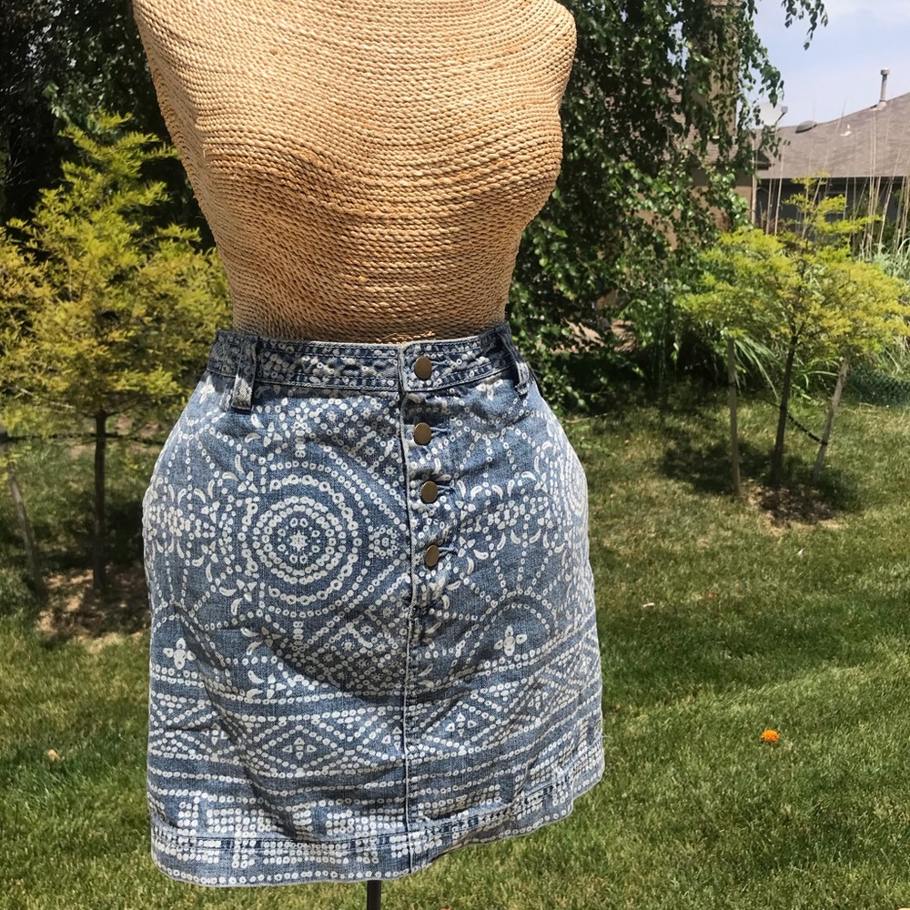 Free People denim button skirt